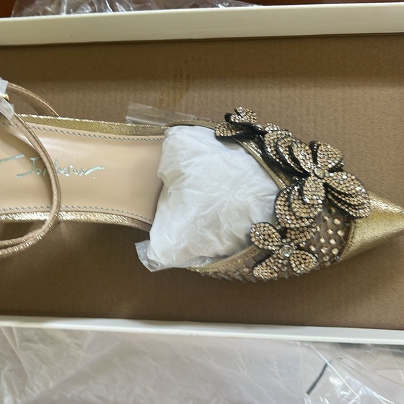 Heels - Picture 2 of 6